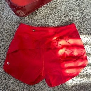 lulu never worn size 4